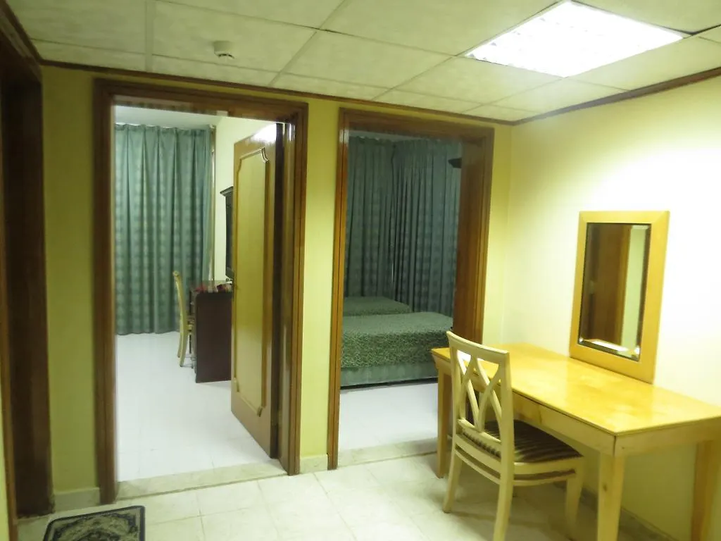 Liwa Plaza Hotel Apartments Dubai 3*,